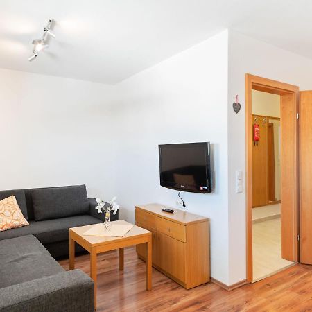Elegant Apartment In Saalfelden With Balcony Exterior photo